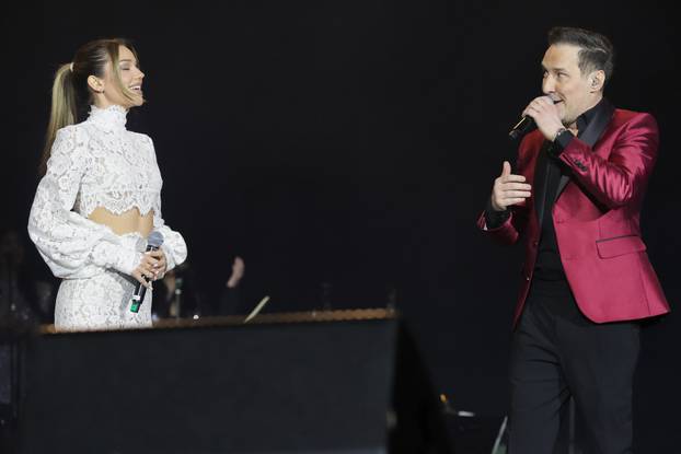 Zagreb: Peđa Jovanović održao koncert u Areni