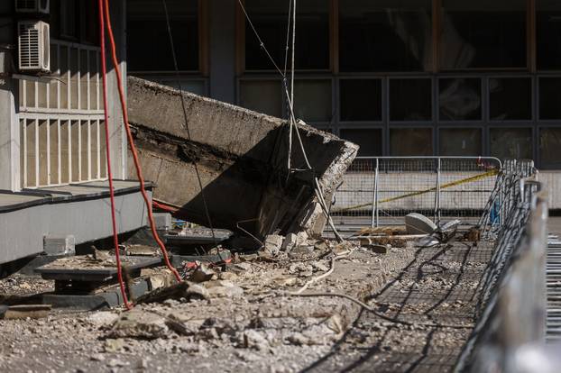 Sarajevo: Tijekom vikenda urušio se dio krova kultne dvorane Skenderija