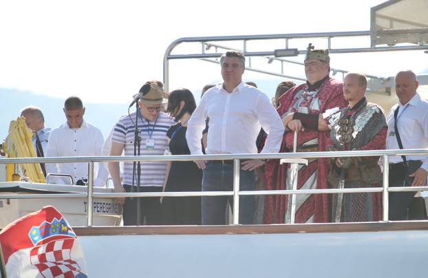 Predsjednik Milanović s broda pratio 23. Maraton lađa na Neretvi