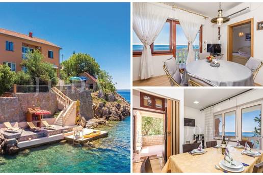 FOTO Netko u Hrvatskoj prodaje kuću na samoj obali: 'Spaja se s morem.' Cijena će vas iznenaditi