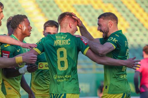 Istra - Lokomotiva 3-0: Puležani se lako obračunali s 'lokosima' i izborili ulazak u polufinale Kupa