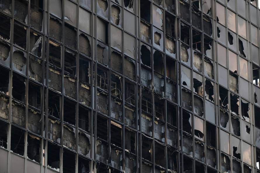 Zagreb: Ugašena vatra na Vjesnikovom neboderu 