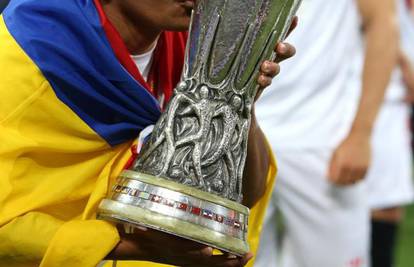 Prihvatili ponudu West Hama za Baccu, Kolumbijac razmišlja