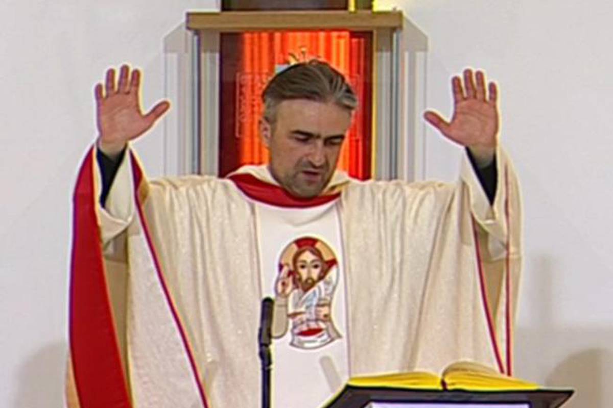 Svećenik na TV misi govorio o  'sveštenicima opasnih namjera' i kome ne dati glas na izborima