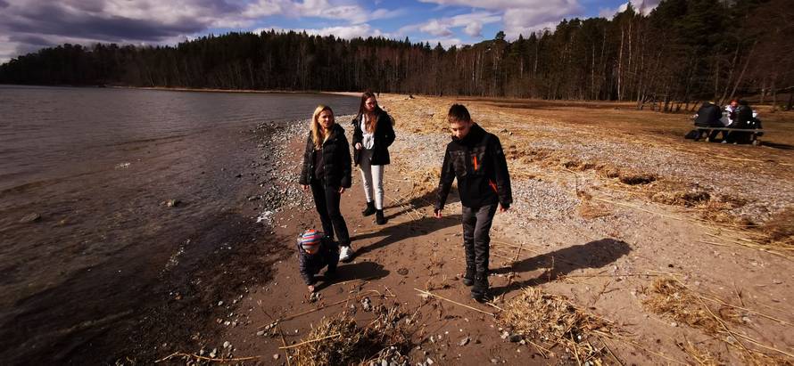 Mali Zagrepčani u svojoj novoj školi u Švedskoj: Govore i po tri jezika, a za zadaću peru veš