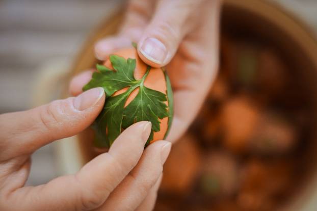 Zagreb: Tradicionalno bojanje uskršnjih jaja
