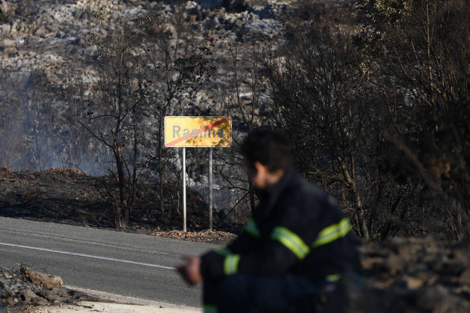 Podru?je Rasline i Zatona i dalje nadziru vatrogasci