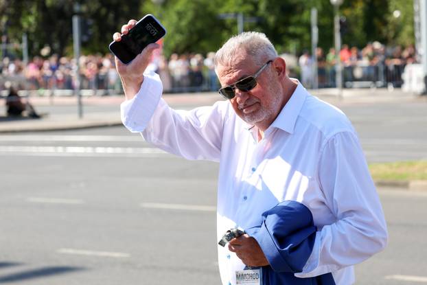 Zagreb: Okupljanje uzvanika uoči početka vojnog mimohoda u povodu 30. obljetnice VRO Oluja