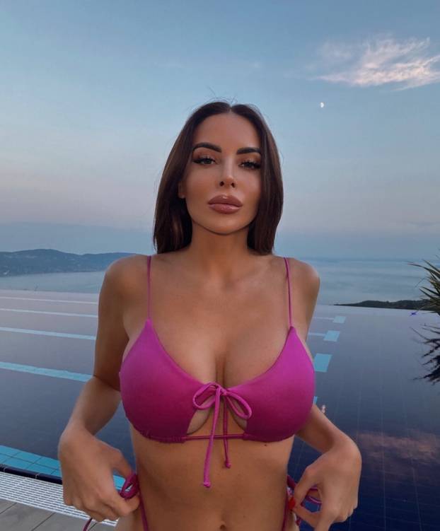 FOTO Zavela i Tottija i Mbappea. Sad mami poglede na terenima