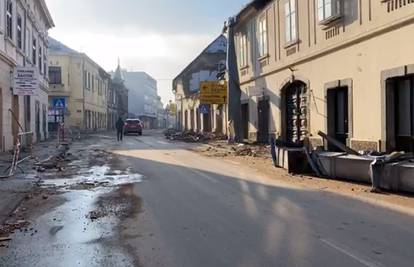 Komes: Petrinjske ruševine čekaju da se gradonačelnik Darinko Dumbović probudi
