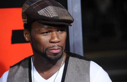 50 Cent na nosilima prevezen u bolnicu nakon prometne