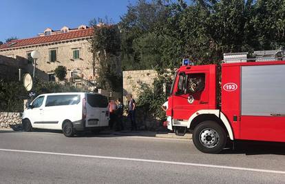 Kombi se zabio u zid: Dječak i djelatnica probudili se iz kome