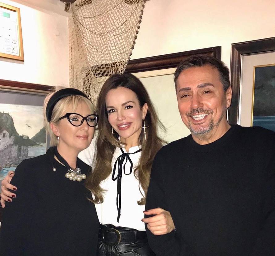 Turbulentnih 365 dana: Crna svijeća, manastiri, egzodusi i Instagram ratovi sa suprugom