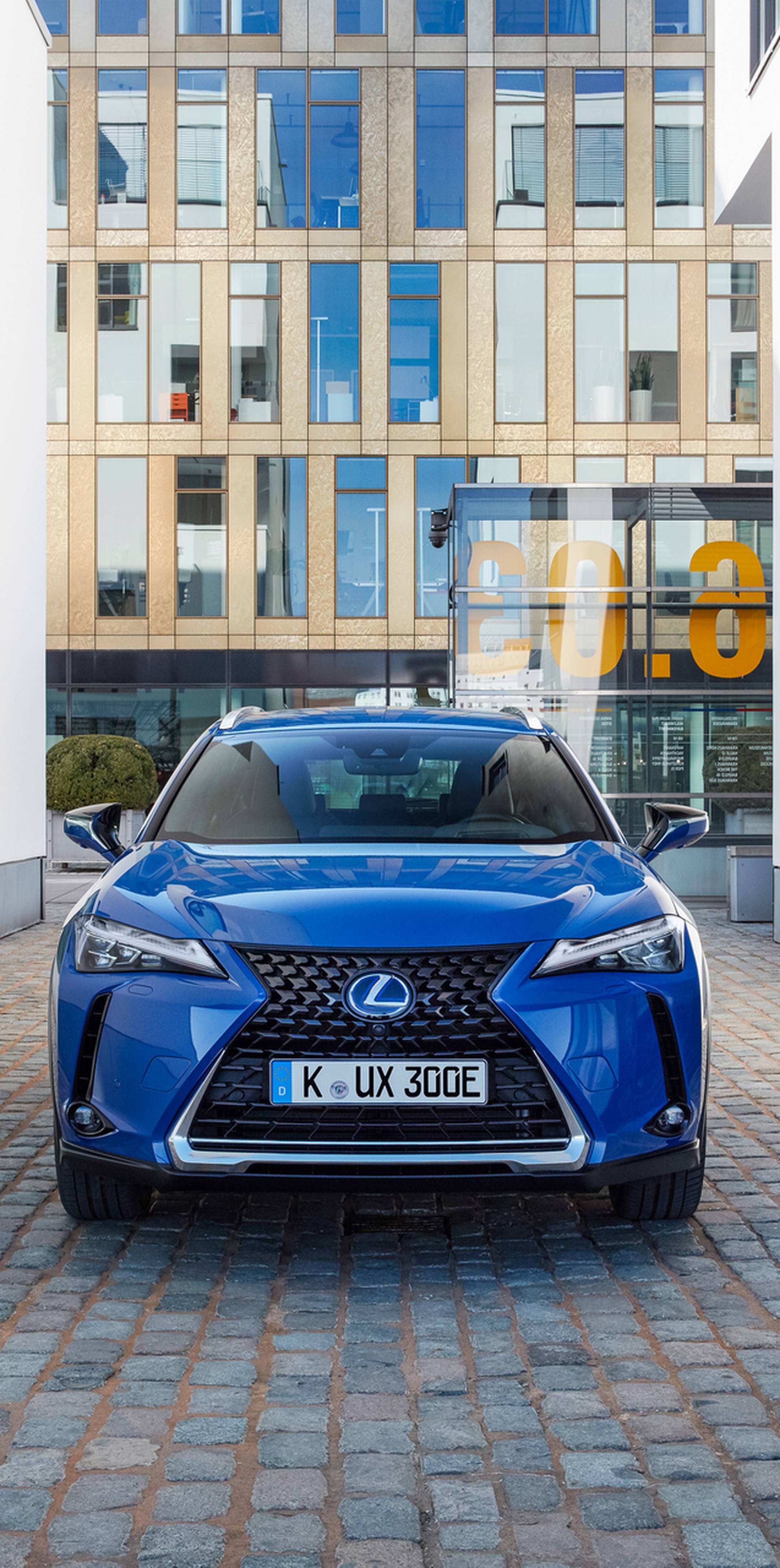 Električni Lexus s jamstvom na bateriju do milijun kilometara