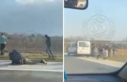 VIDEO Makljaža na autocesti: Mlatili se BBB i Tornado, jedan huligan je nepomično ležao