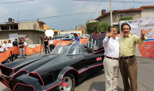 Političar će se protiv kriminala boriti u pravom "Batmobileu"