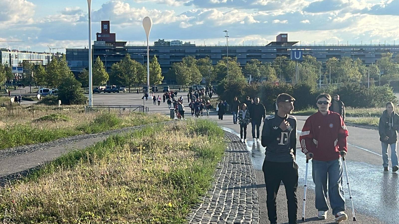 Pogledajte pjesmu dinamovaca u središtu Bavarske. Navijači su poručili: 'Osvojili smo München'