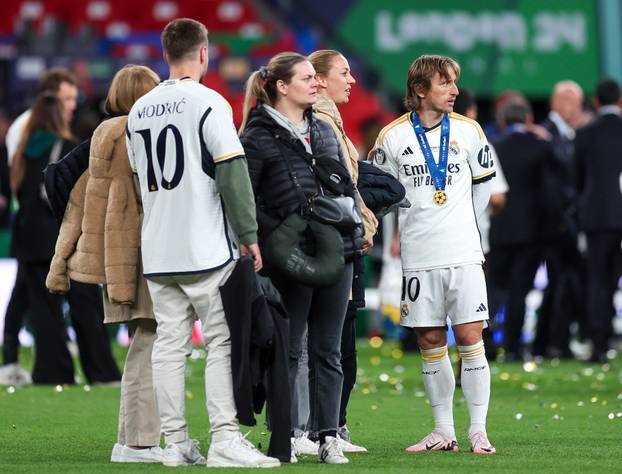 London: Luka Modrić s obitelji proslavio osvajanje Lige prvaka 
