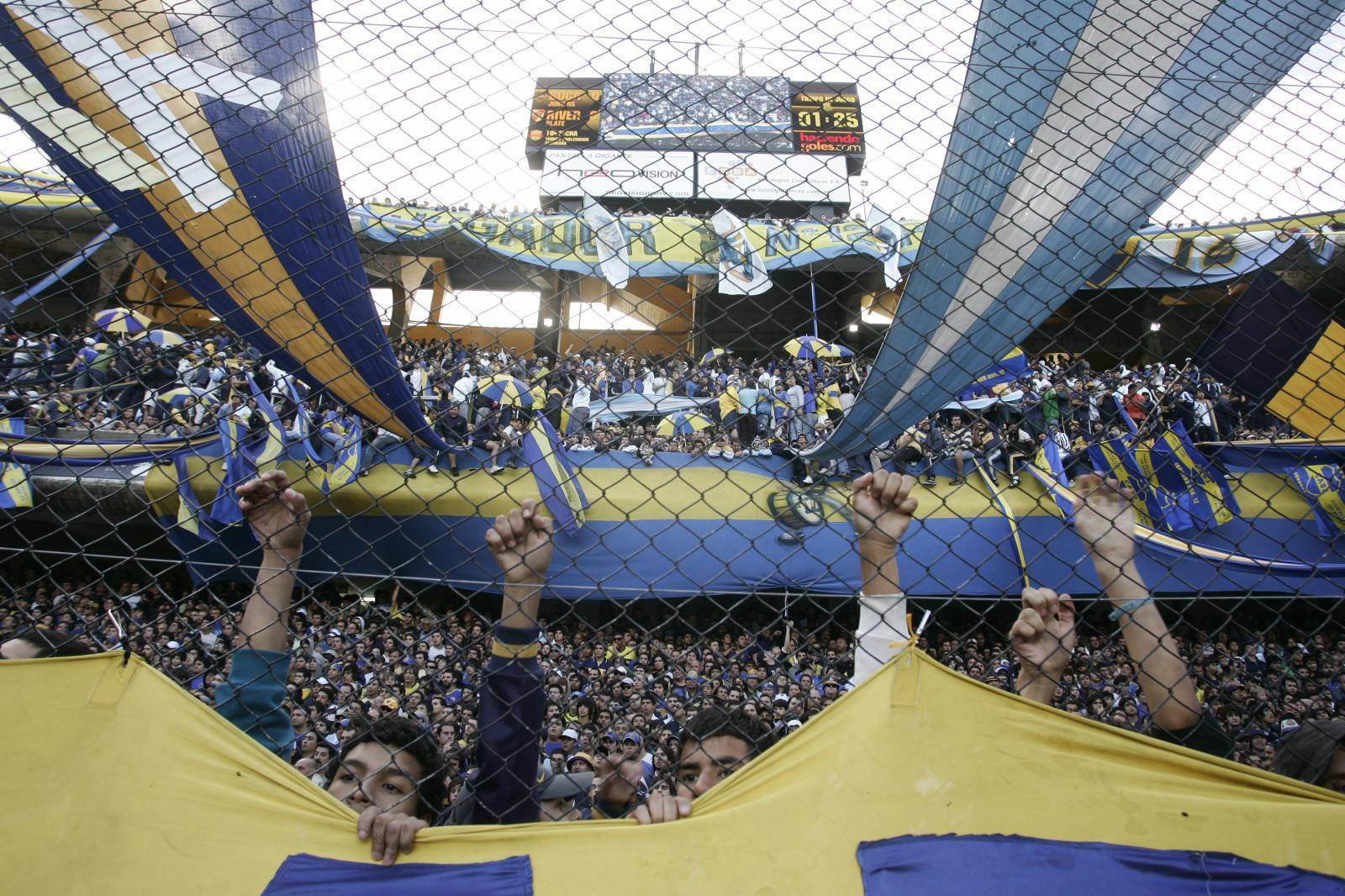 Soccer - 2009 Clausura Cup - Boca Juniors v River Plate - La Bombonera