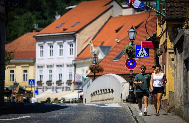Visoke temperature ispraznile ulice Samobora