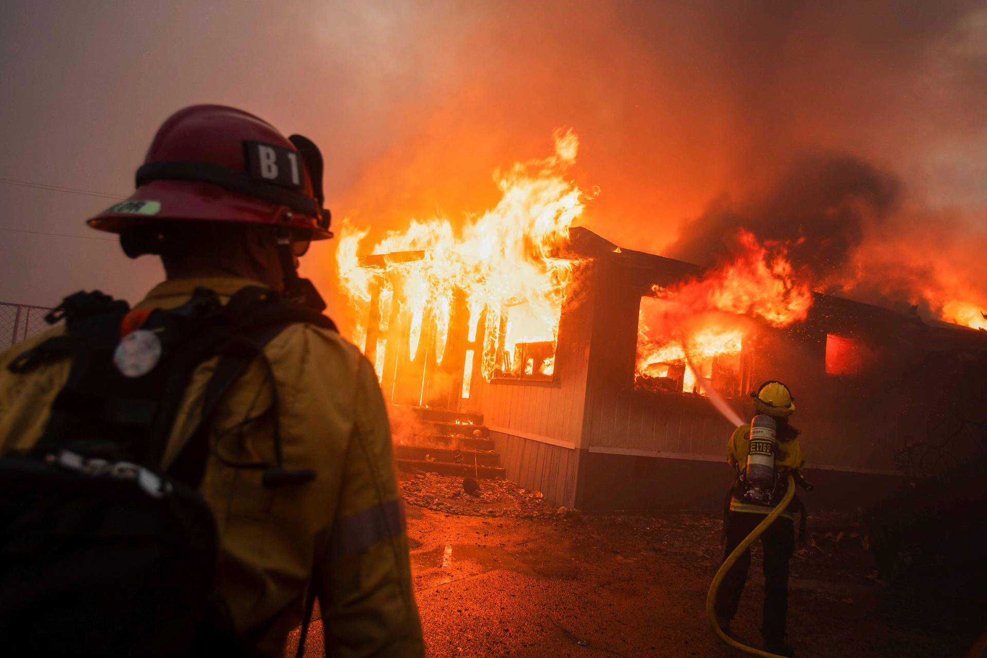 Palisades Fire burns during a windstorm on the west side of Los Angeles