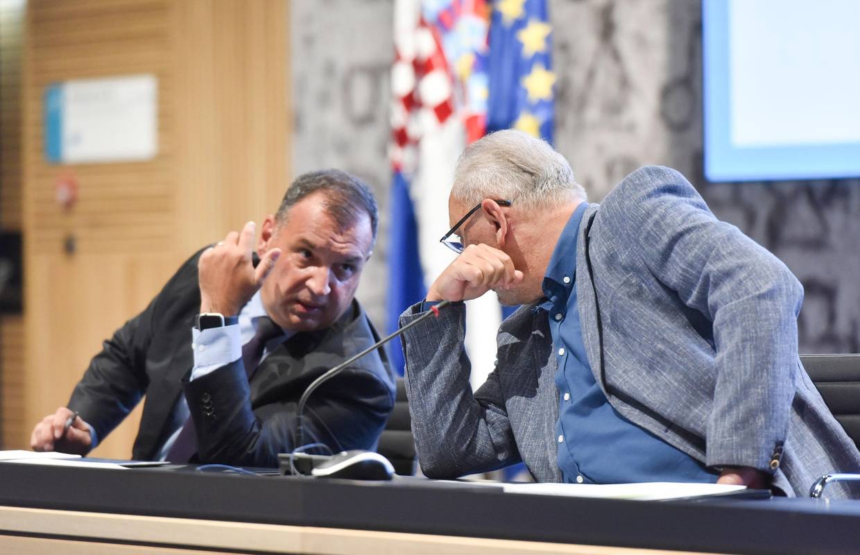 ’Raspravljat ćemo o omikronu i prijetnjama koje nam donosi’