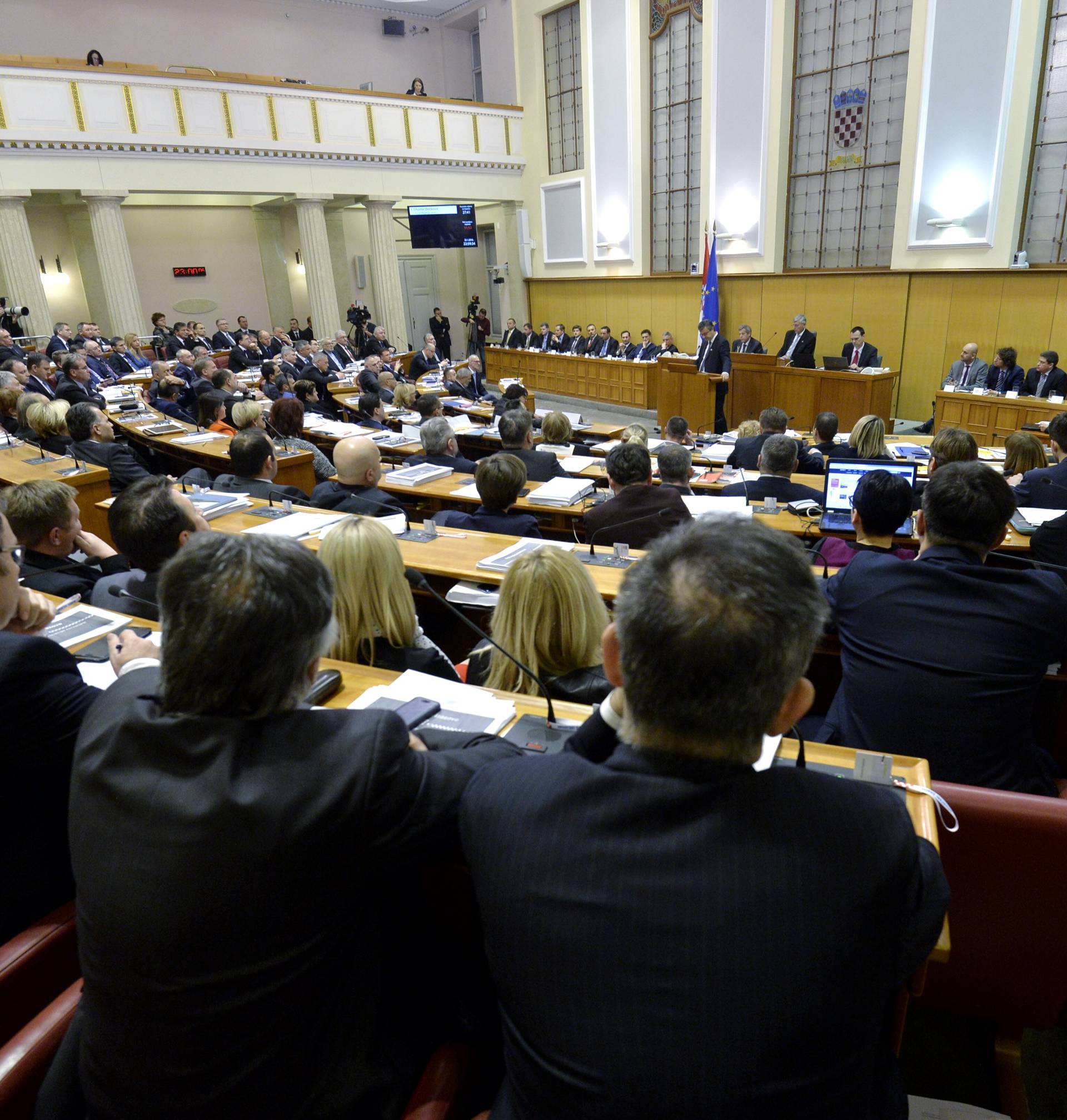 Ovi odlaze, a mi ćemo plaćati neradnike iz tri saziva Sabora