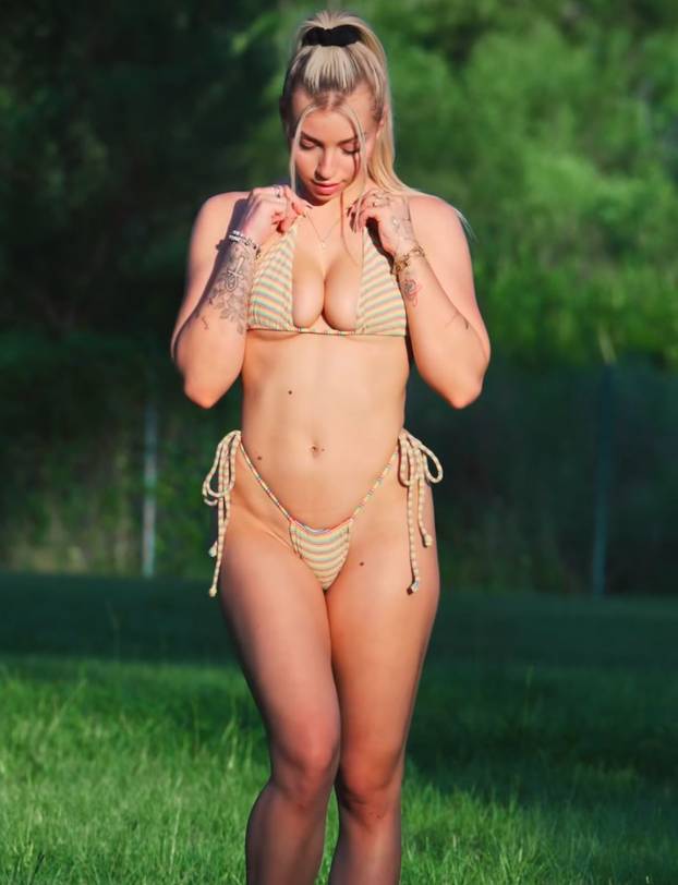 FOTO 'Toliko sam lijepa da ne mogu otići na utakmicu, svi gledaju u mene, a ne hokej'