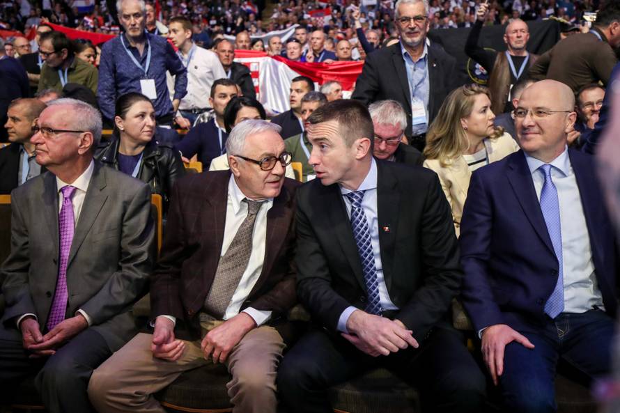 Zagreb: Veliki predizborni skup Domovinskog pokreta u KC Vatroslav Lisinski 