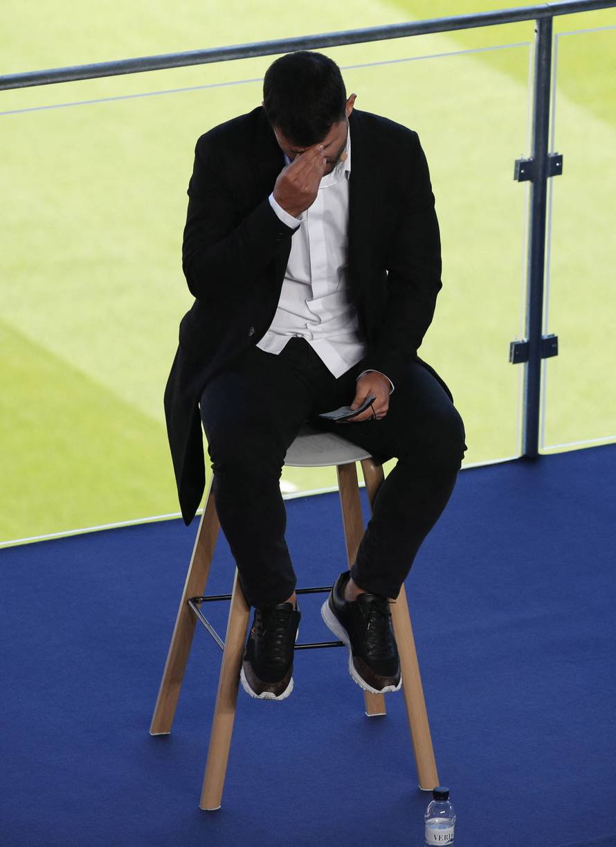 FC Barcelona - Sergio Aguero Press Conference