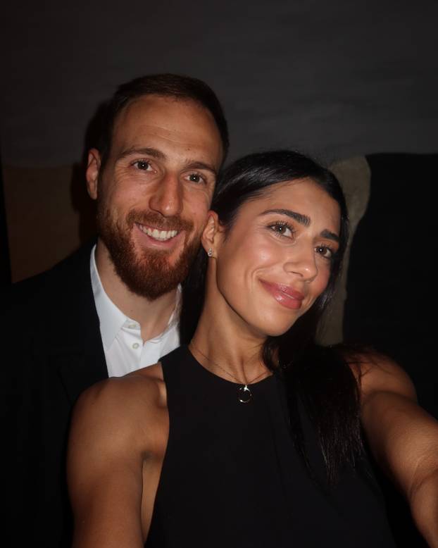 FOTO Kći srpske košarkaške legende ljubi zvijezdu Atletica i penje se prema teniskom vrhu