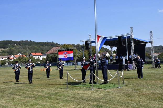 Slavonski Brod - Drugi memorijal "Šimo Đamić" - natjecanje za najspremnije policijske službenike.