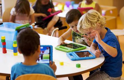 Uče na iPadu: U Nizozemskoj otvorili prve Steve Jobs škole
