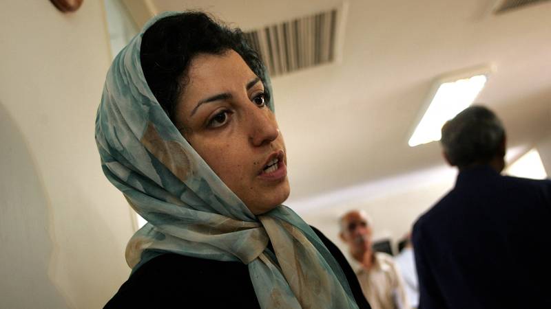 Iranska nobelovka na rubu smrti. Dobila srčani u zatvoru
