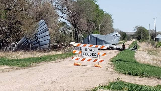 Dust storm, hurricane-force winds tear destructive path across Upper Midwest