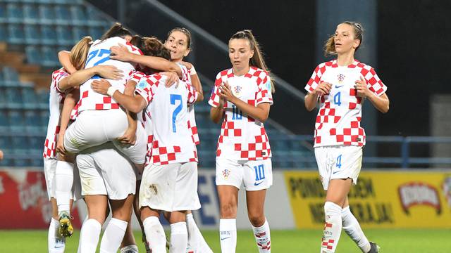 Varaždin: Nogometašice Hrvatske u premijernom izdanju u Ligi nacija svladale Rumunjsku 2:1
