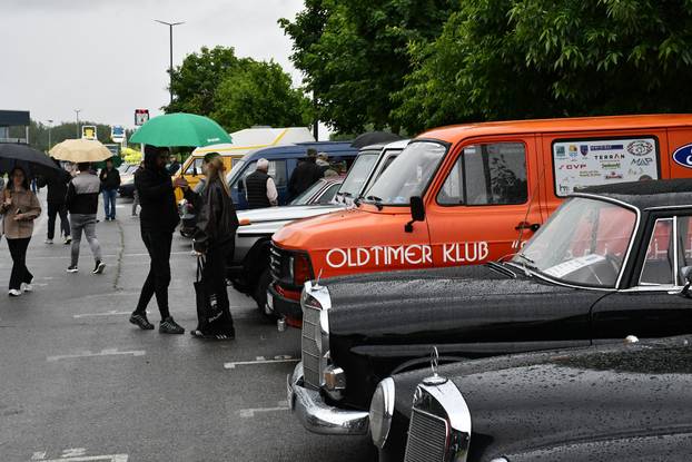 Međunarodni oldtimer susret u Slavonskom Brodu