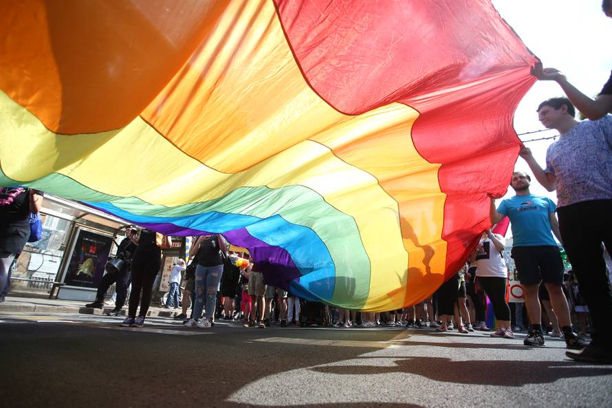 Nekoliko tisuća ljudi u Povorci ponosa: Želimo ljubav i slobodu