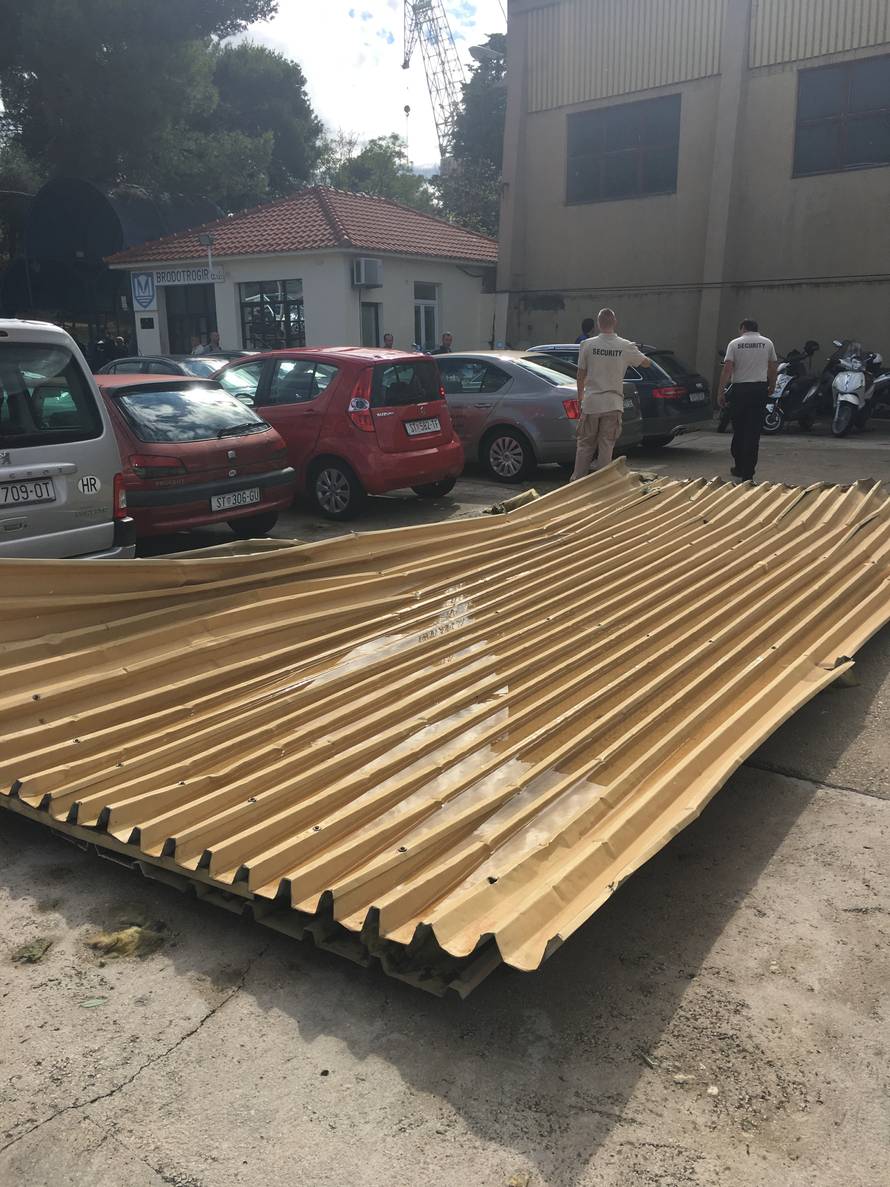 Jaka kiša poplavila Trogir, na Čiovu je pijavica rušila stupove