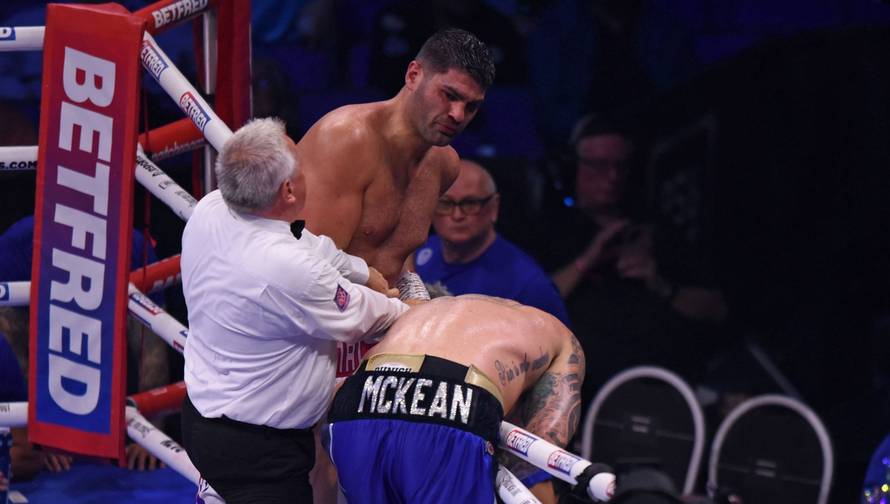 Matchroom/DAZN Show, Boxing, O2 Arena, London, UK - 12 Aug 2023