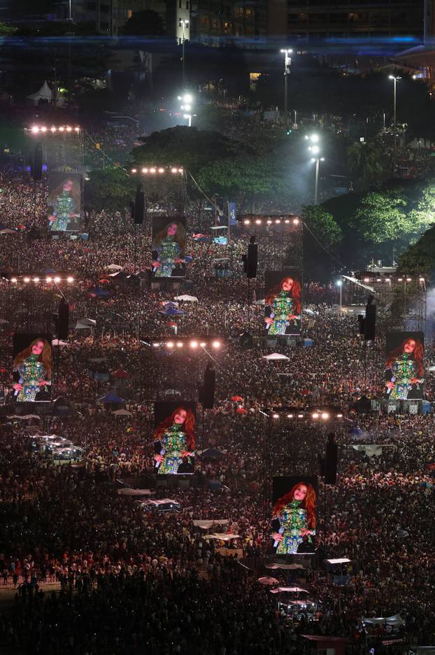 Shakira holds open concert at Copacabana beach in Rio de Janeiro
