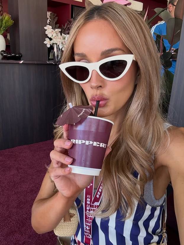 FOTO Svi su ludi za njom! Evo kako je mama četvero djece postala Instagram senzacija