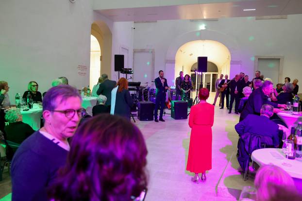 U Zadru održan Bal umirovljenika, zaplesao i ministar Šime Erlić