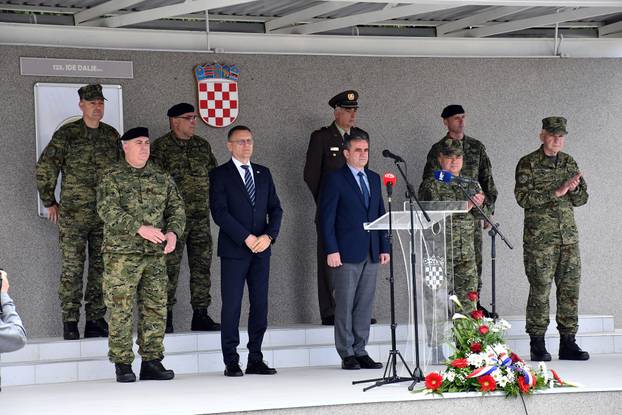 FOTO Kad u vojsku pođem... U Požegi prisegnulo 150 ročnika