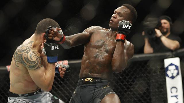 MMA: UFC 271-Adesanya vs Whittaker