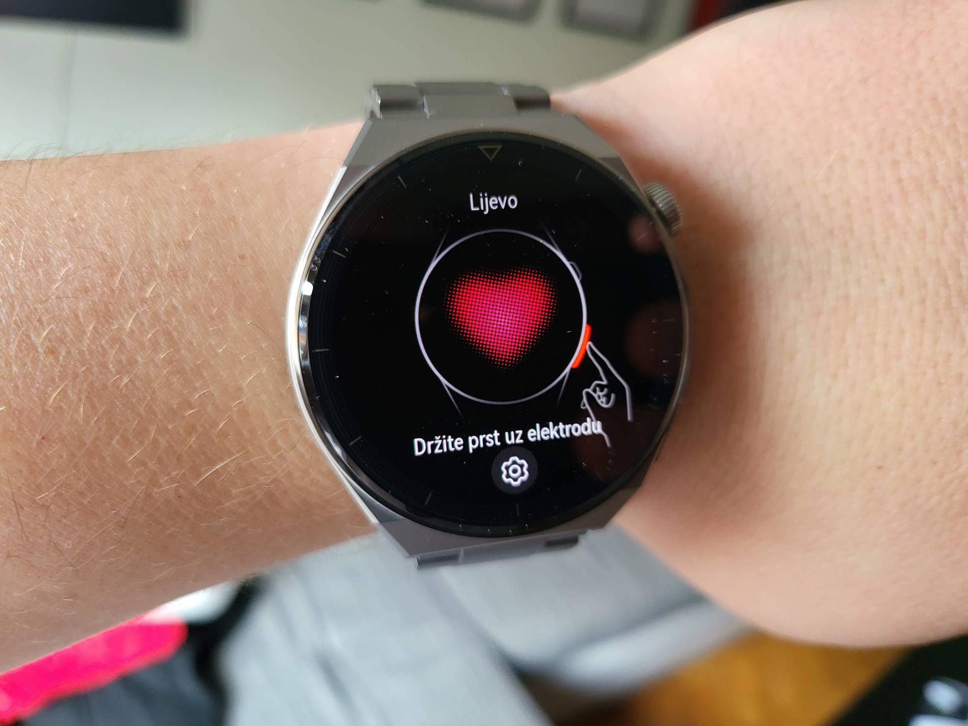 Isprobali smo novi Huawei Watch GT 3 Pro: Pazi na vaše srce, u moru roni do 30 metara