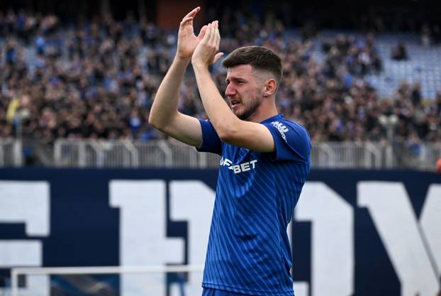 Zagreb: Igrači GNK Dinamo u suzama se oprostili od navijača