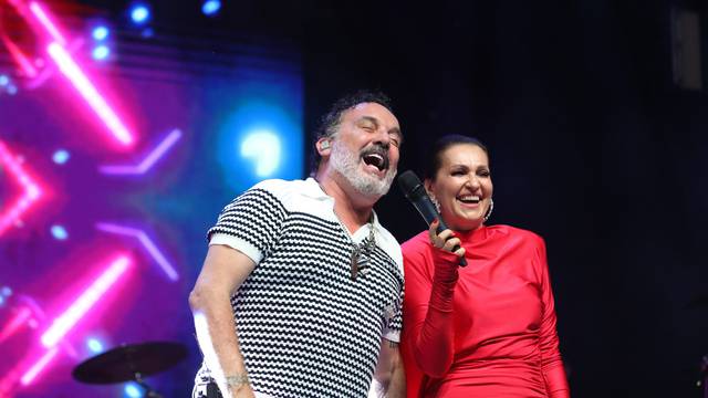 Nina Badrić i Tony Cetinski održali koncert u Šibeniku