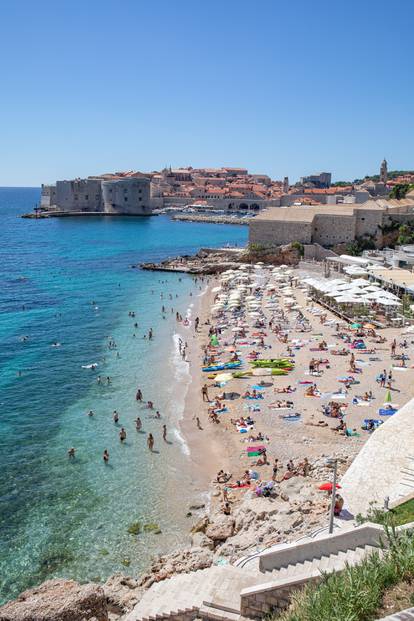 Dubrovnik: Plaža Banje puna je posjetitelja