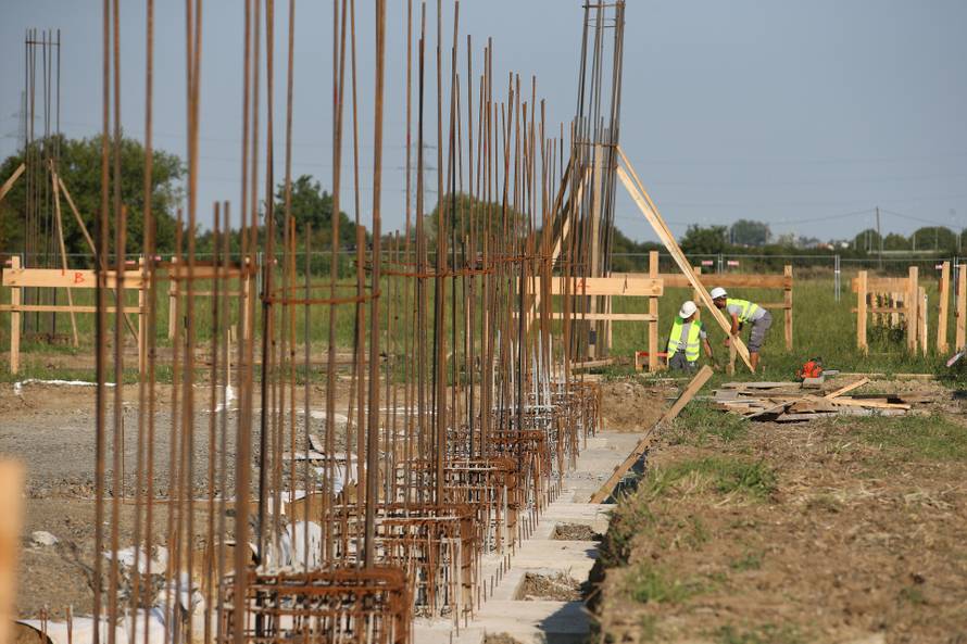 Osijek: Ministrica Tramišak obišla je gradilište Gospodarskog centra